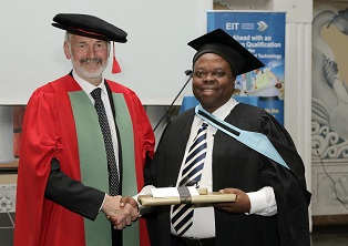 The Dean, Dr Steve Mackay, and CEO of ECSA, Sipho Madonsela.